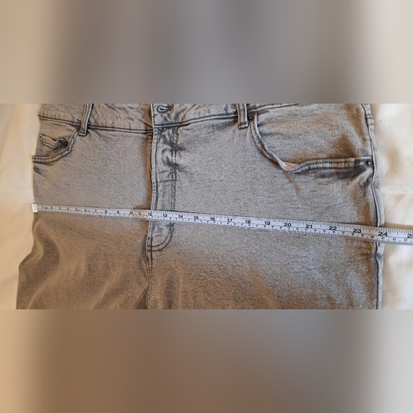 George Plus Women’s Black Straight Leg Jeans Size 20W Distressed Charcoal Wash - Picture 13 of 13